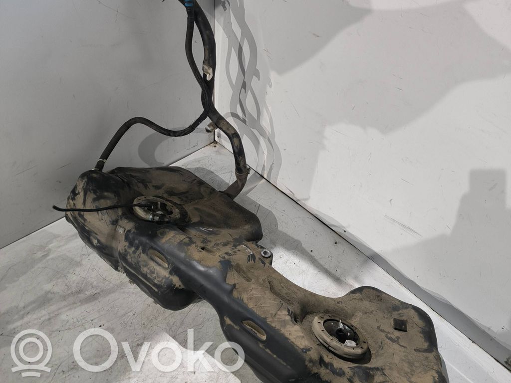 BMW 3 E92 E93 Fuel tank 
