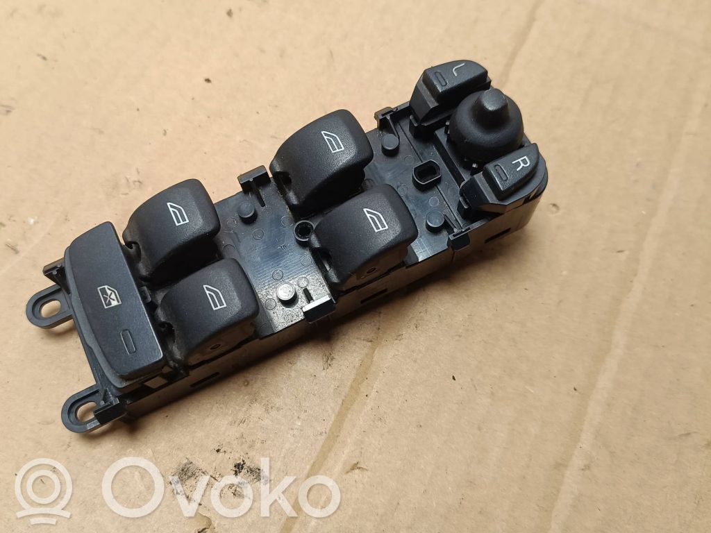 Electric window control switch   31376495,13W121