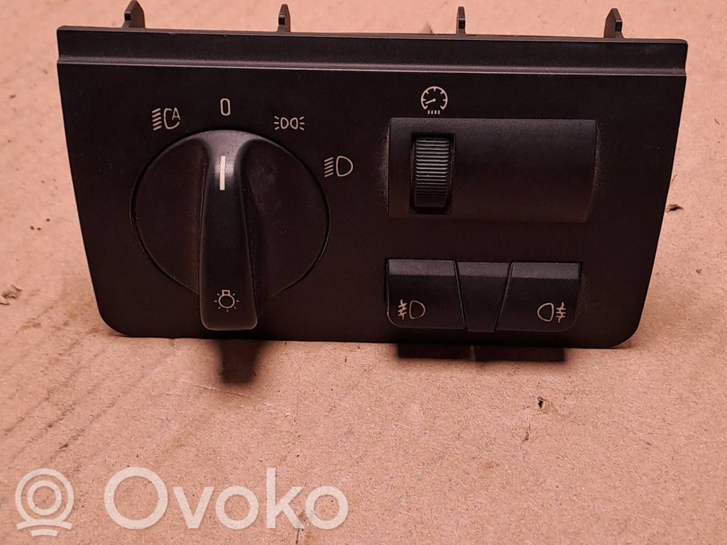Lichtschalter   6909775,017426,037045061