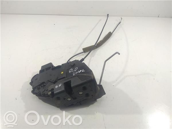 Mazda 3 I Priekšpusē slēdzene 