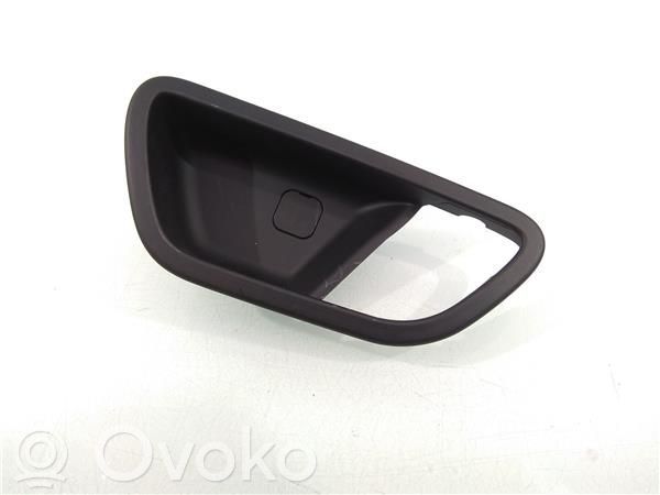 KIA Stonic Manecilla interna puerta delantera 