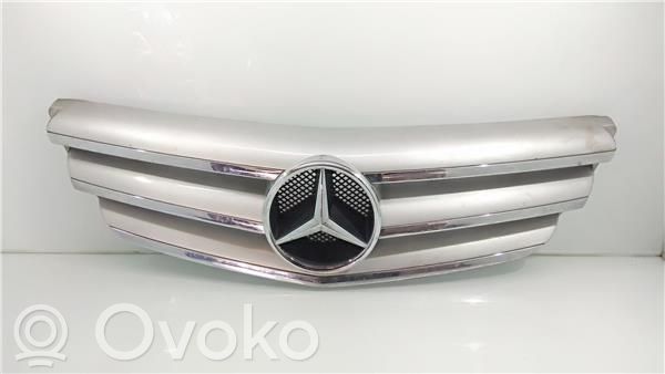 Mercedes-Benz B W245 Grilă capotă 