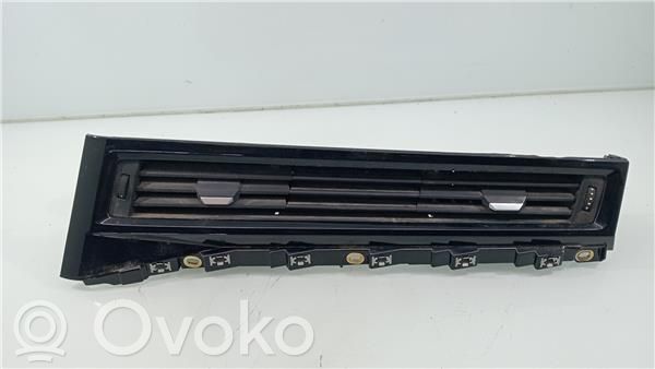 Rejilla de ventilación central del panel   82B820951B