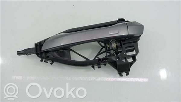 Manecilla externa puerta trasera   4M8837205BGRU