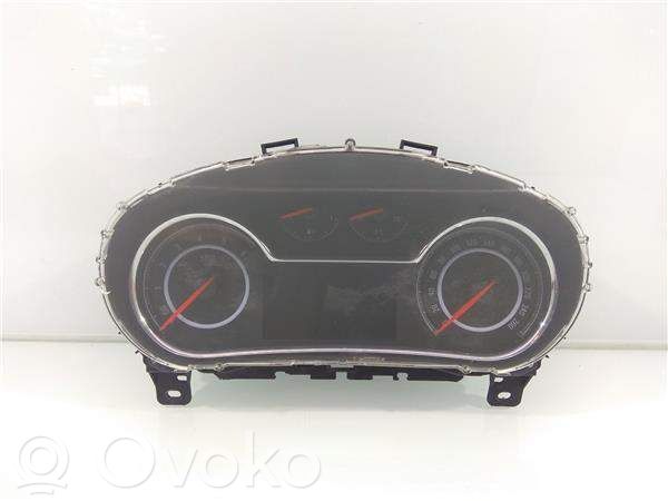 Opel Insignia A Geschwindigkeitsmesser Cockpit 