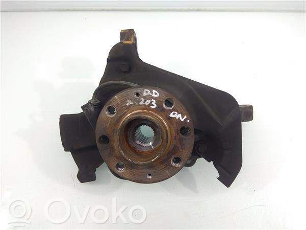 Opel Corsa D Zwrotnica koła przedniego 