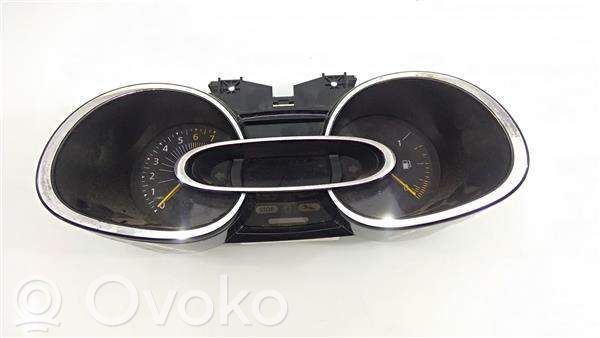 Renault Clio IV Geschwindigkeitsmesser Cockpit