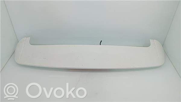 KIA Stonic Becquet de coffre 