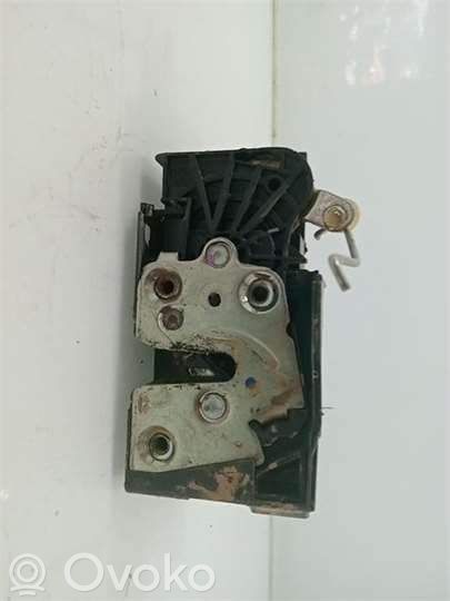 Ford Fiesta Zamek drzwi tylnych 