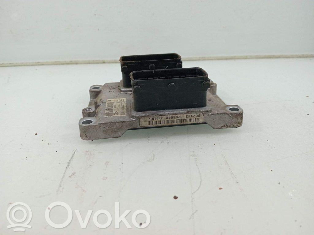 Opel Corsa D Unidad de control/módulo del motor 