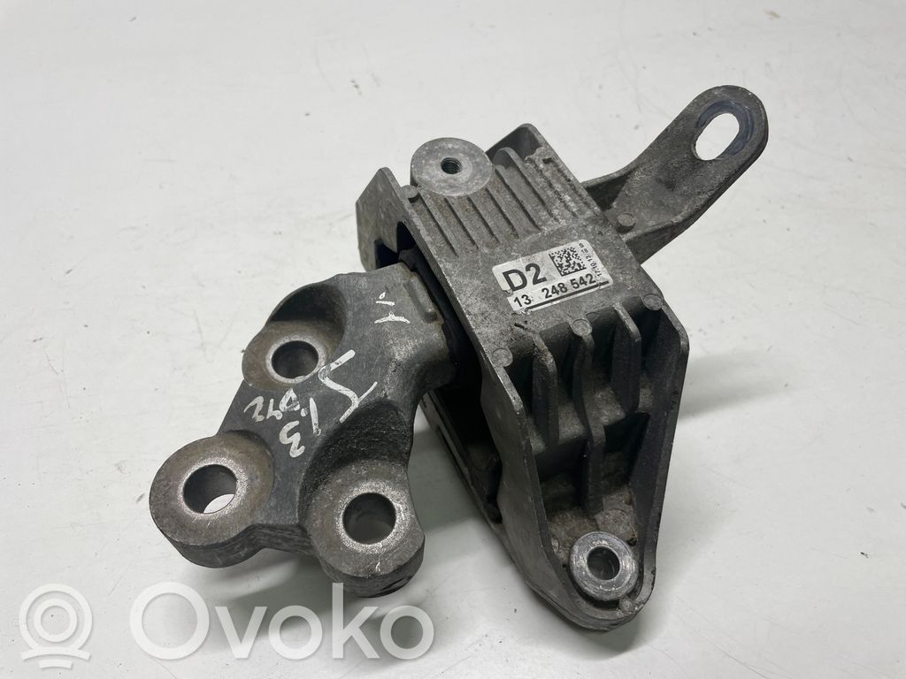 Opel Astra J Engine mount bracket 