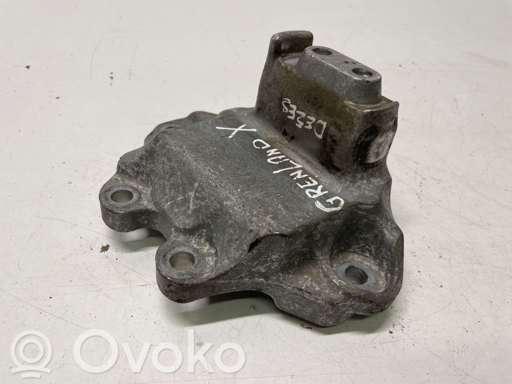 Opel Grandland X Gearbox mounting bracket 