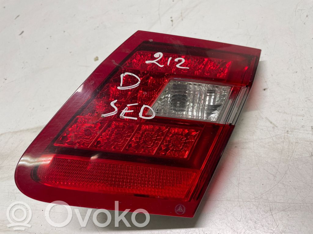 Mercedes-Benz E W212 Takaluukun takavalot 