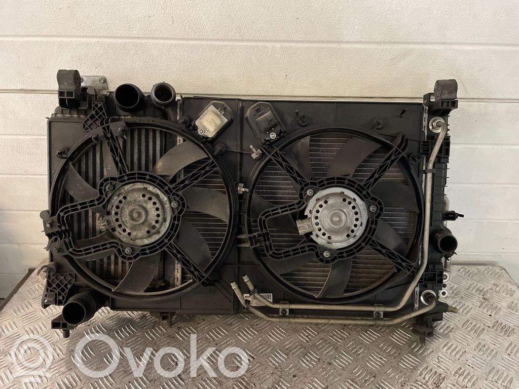 Opel Meriva B Radiatorių komplektas 