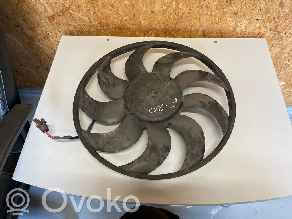 BMW 1 F20 F21 Osłona wentylatora chłodnicy 
