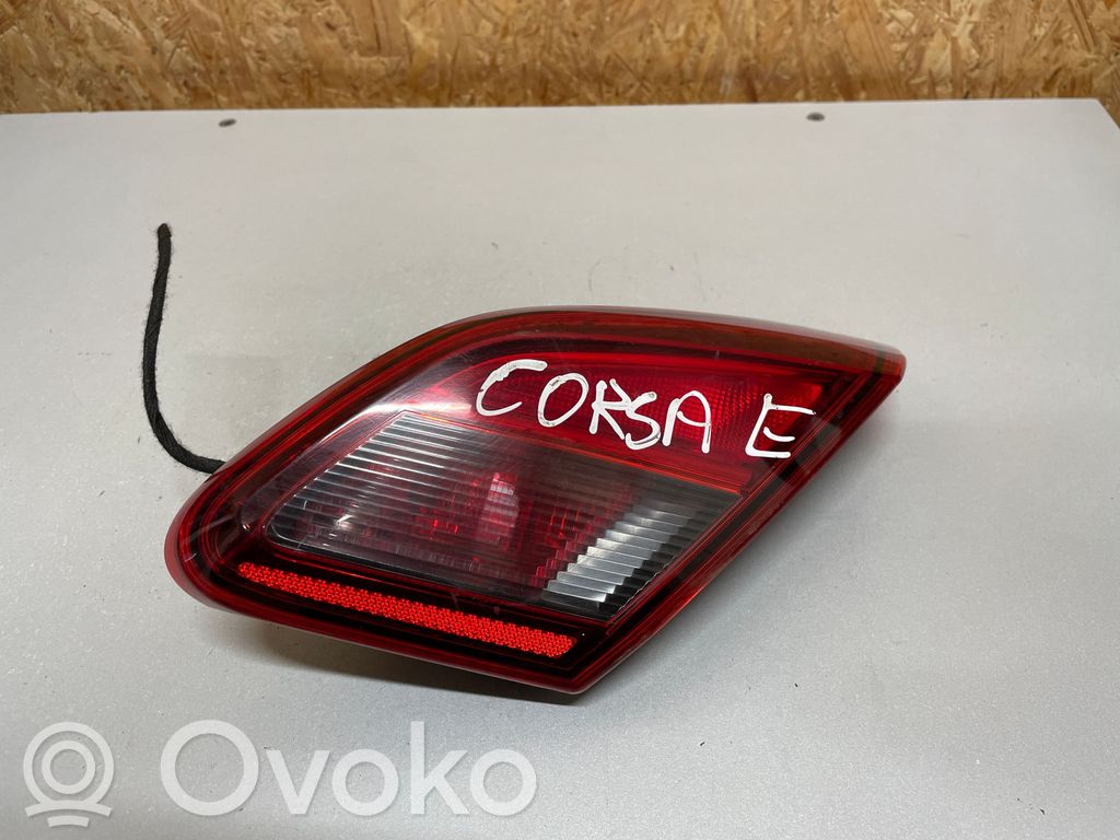 Tailgate rear/tail lights   39012632