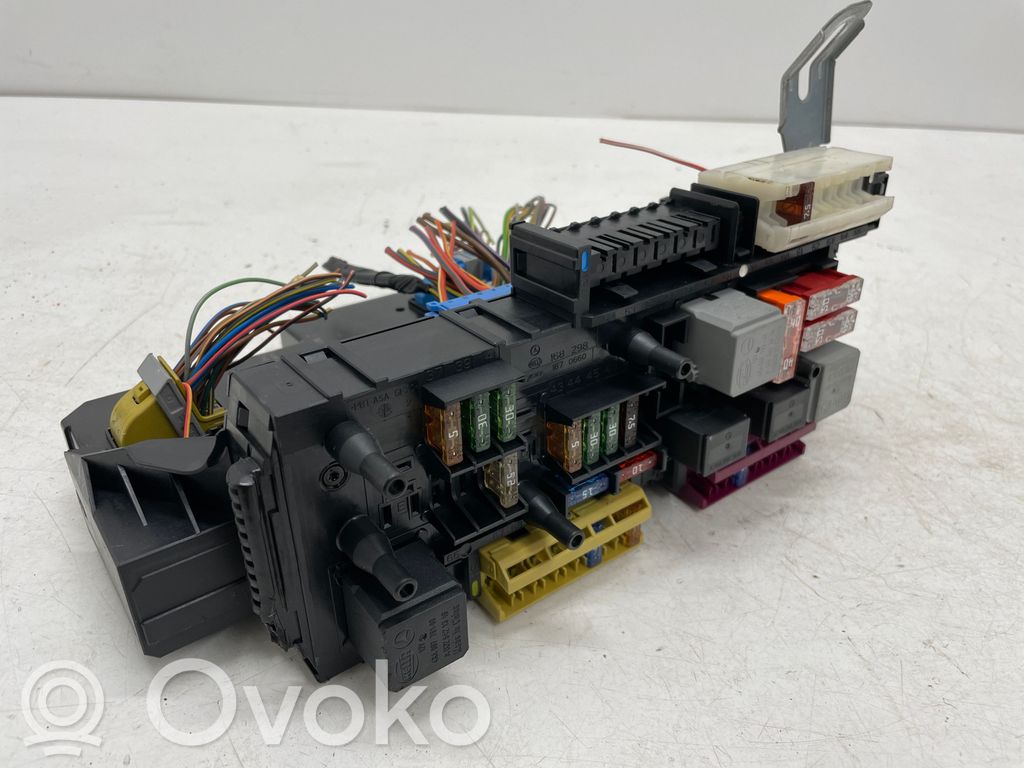 Mercedes-Benz E W212 SAM control unit 