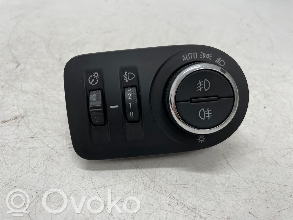 Opel Astra K Light switch 