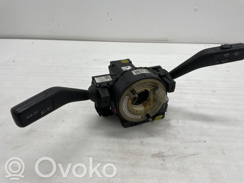 Volkswagen PASSAT B6 Interruptor/palanca de limpiador de luz de giro 