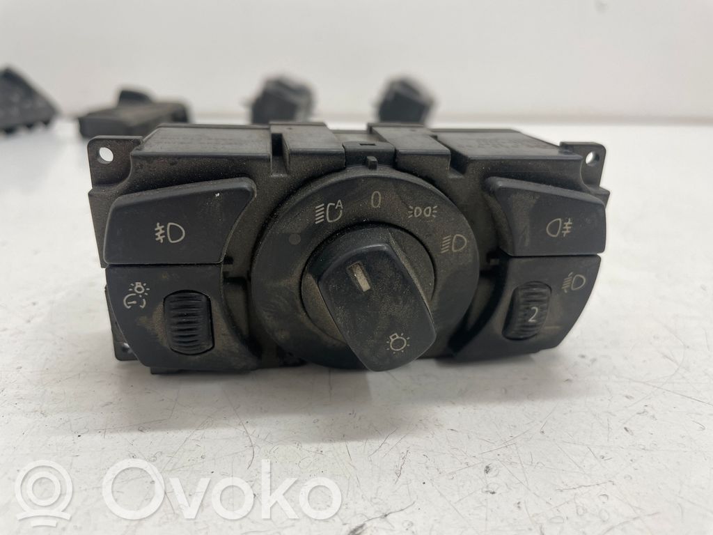 BMW 5 E60 E61 Lukturu slēdzis 