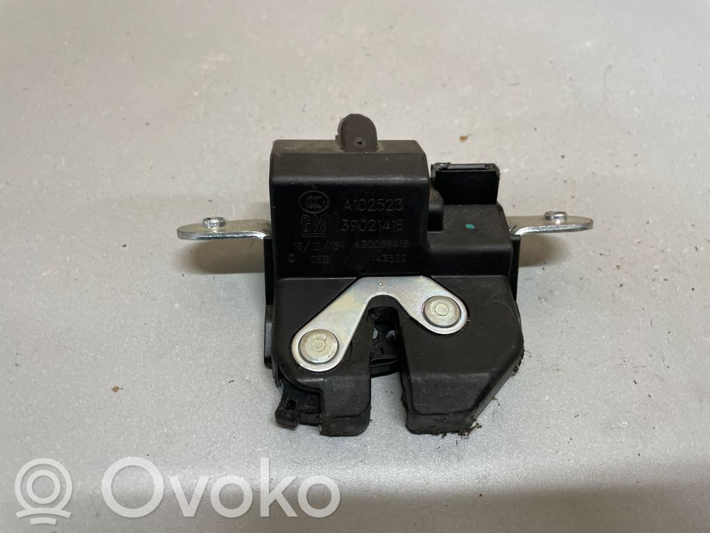 Opel Astra K Spyna galinio dangčio 