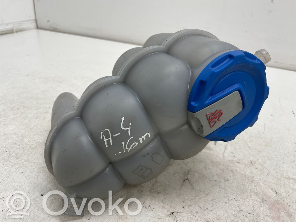 Audi A4 S4 B9 Zbiornik wyrównawczy chłodziwa 
