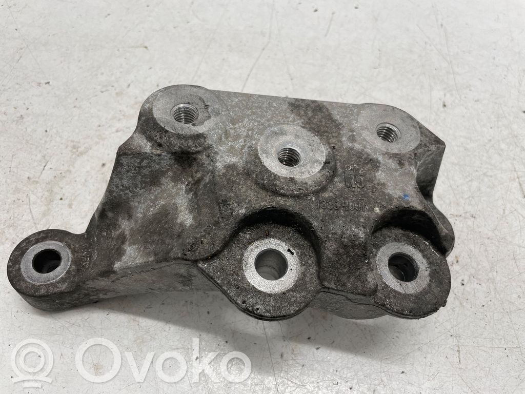 Opel Astra K Łapa / Mocowanie silnika 