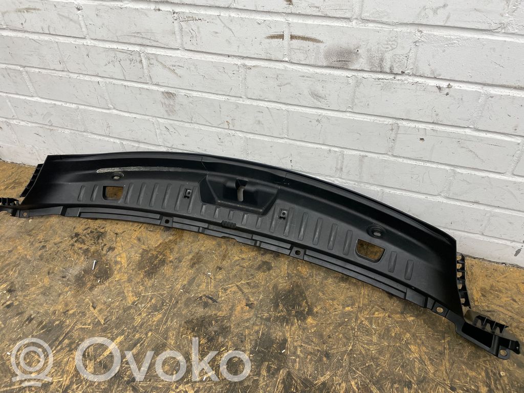 BMW 5 GT F07 Osłona pasa bagażnika 