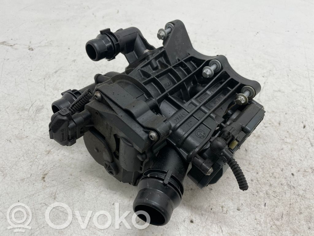 BMW 3 G20 G21 Termostat / Obudowa termostatu 