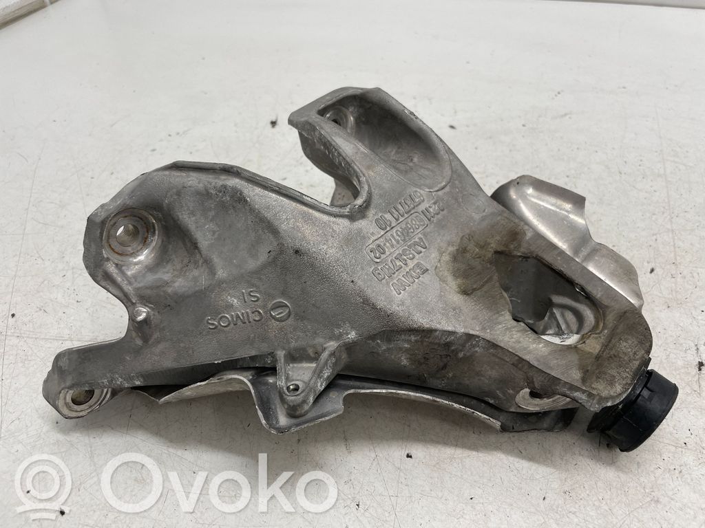 BMW X5 F15 Engine mounting bracket 