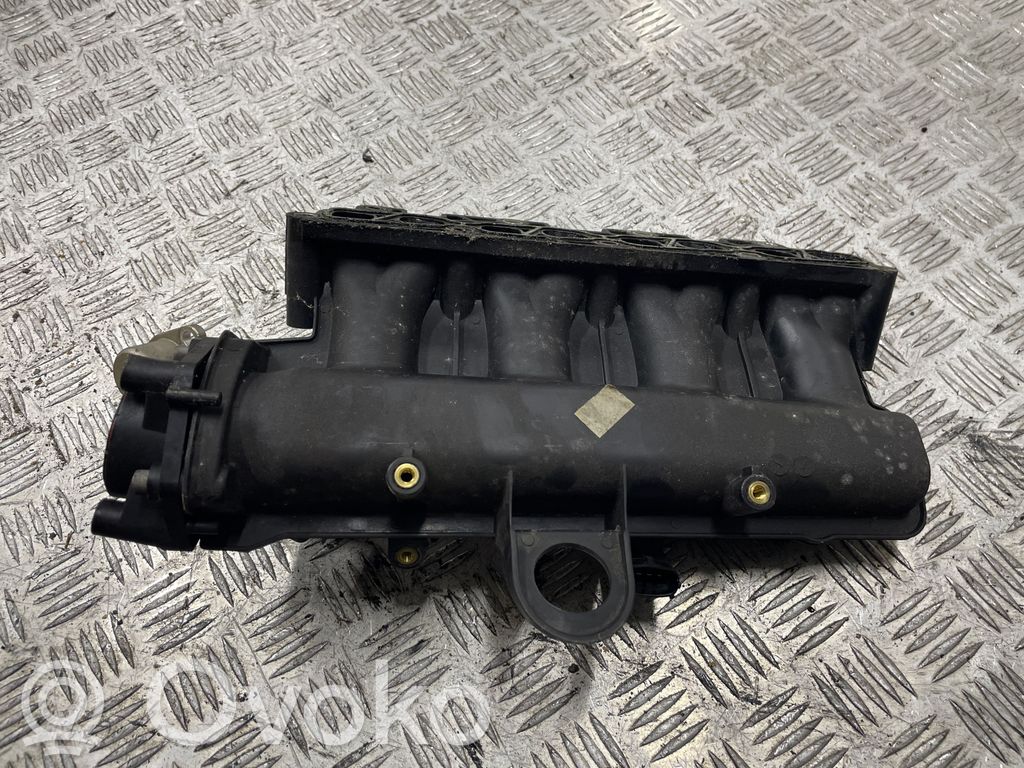 Opel Astra J Kolektorius įsiurbimo 