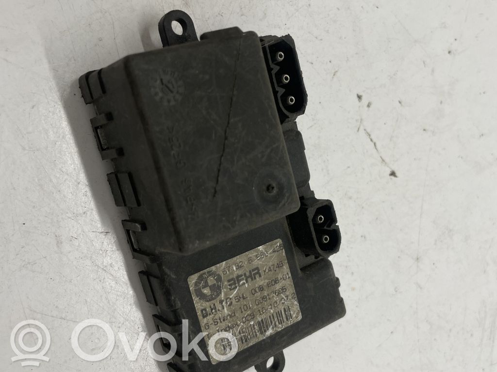 BMW 5 E60 E61 Salona mazā radiatora ventilatora relejs 