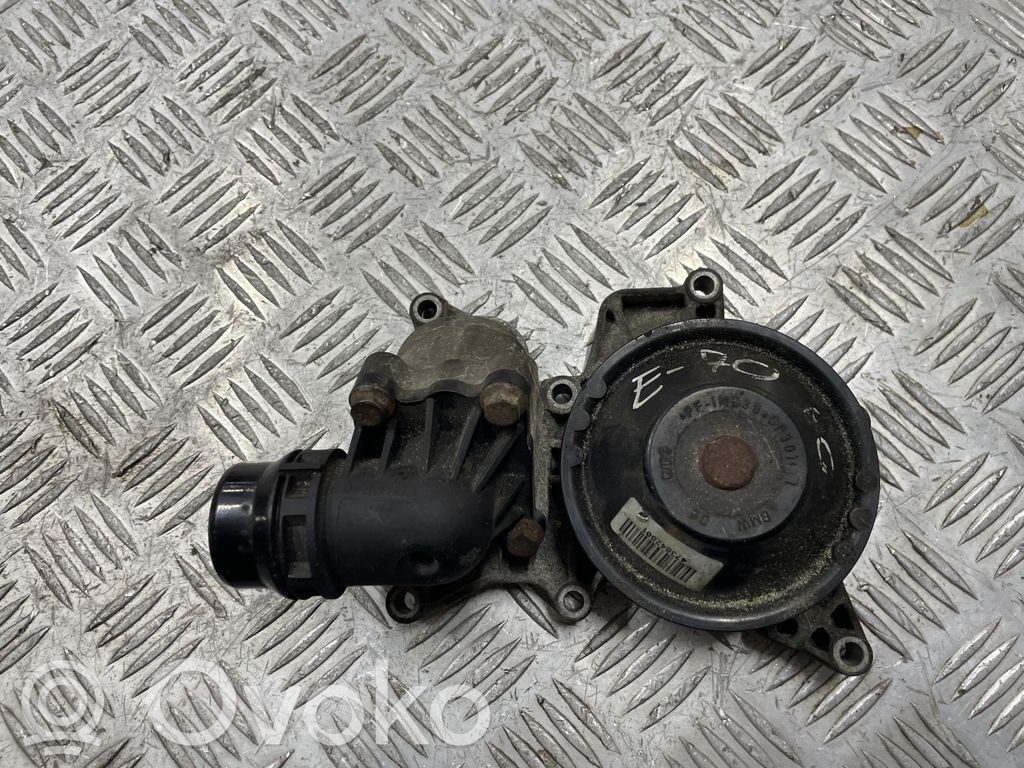 BMW X5 E70 Water pump 