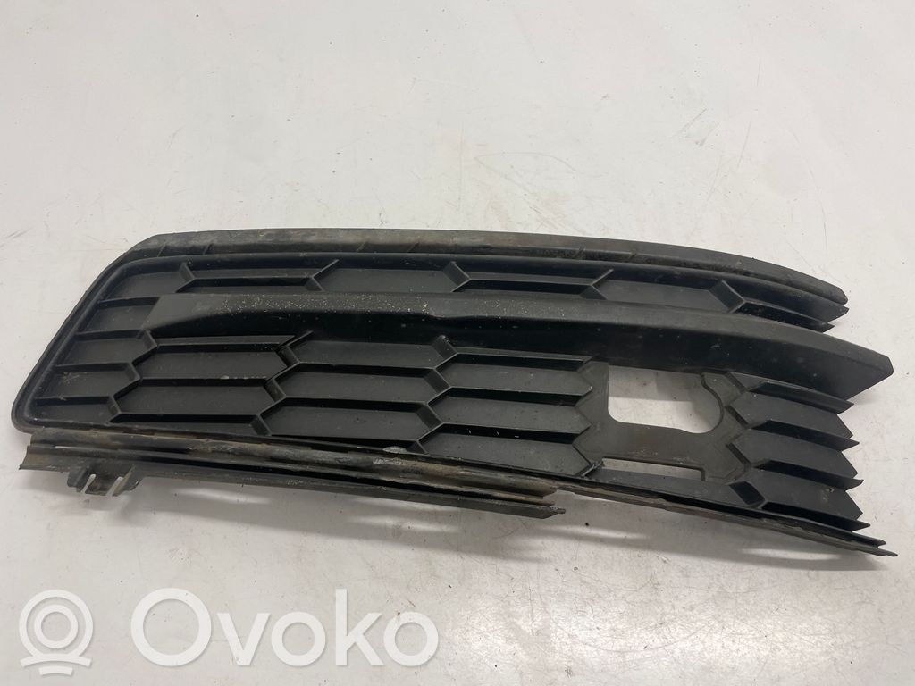 Kratka dolna zderzaka przedniego   565807368