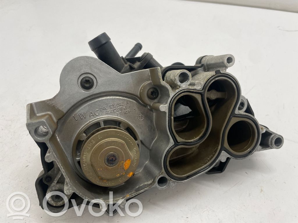 Volkswagen Jetta VI Water pump 