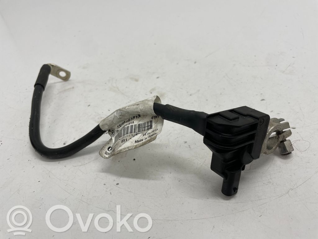 Volkswagen Jetta VI Maakaapeli, akku 