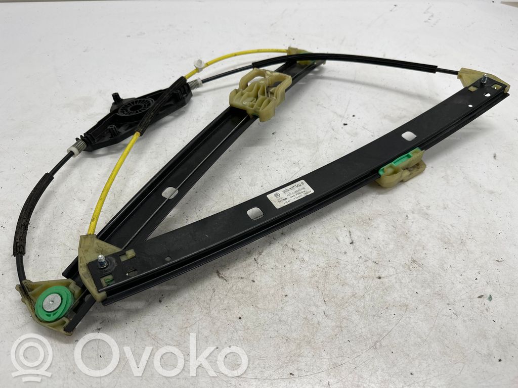 Skoda Octavia Mk3 (5E) Mechanizm podnoszenia szyby przedniej bez silnika 