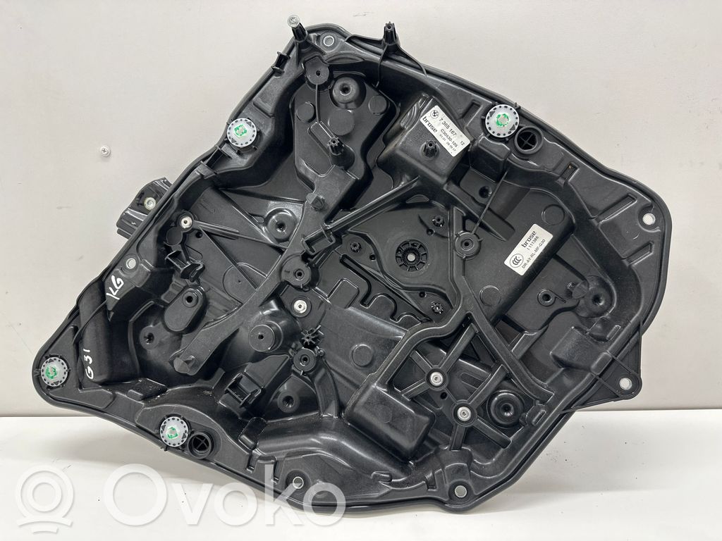 BMW 5 G30 G31 G38 Mechanizm podnoszenia szyby tylnej bez silnika 