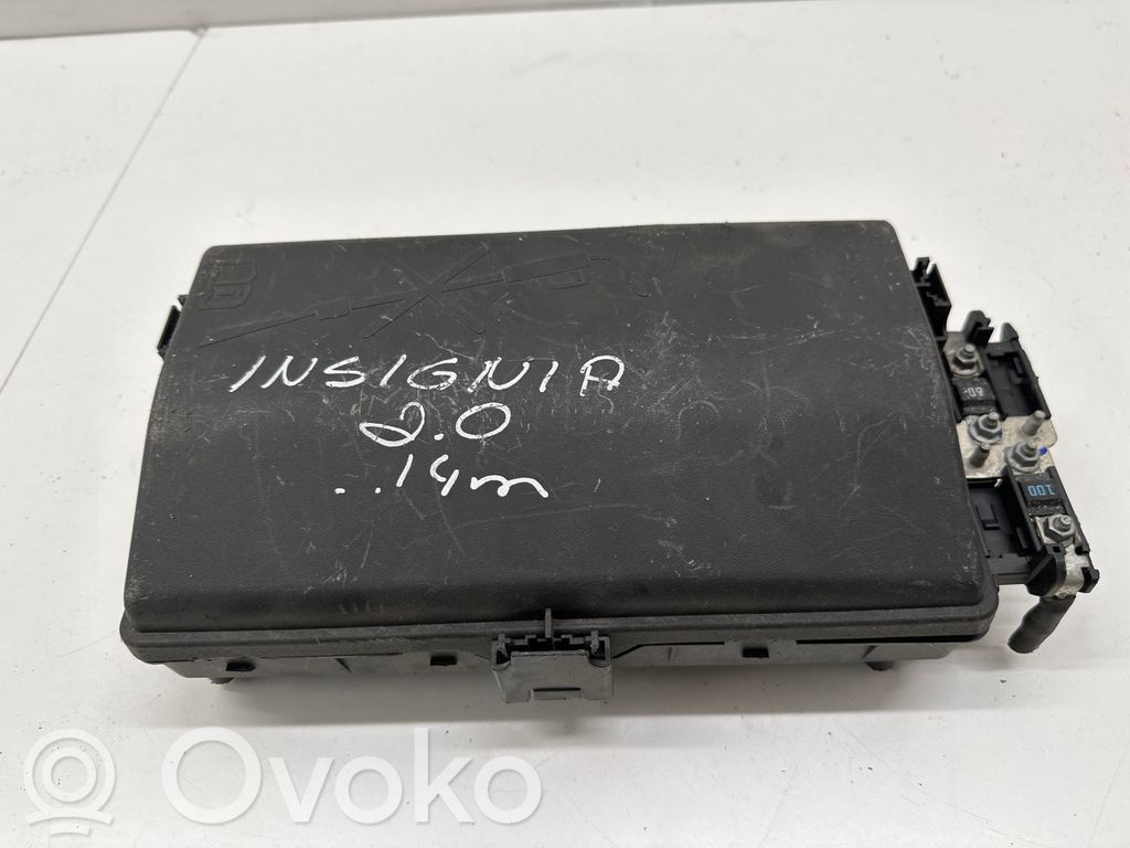 Opel Insignia A Fuse box set 
