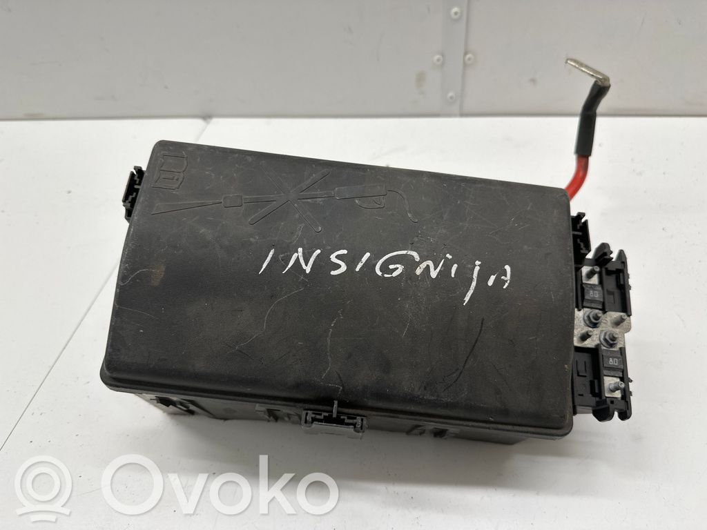 Opel Insignia A Fuse box set 