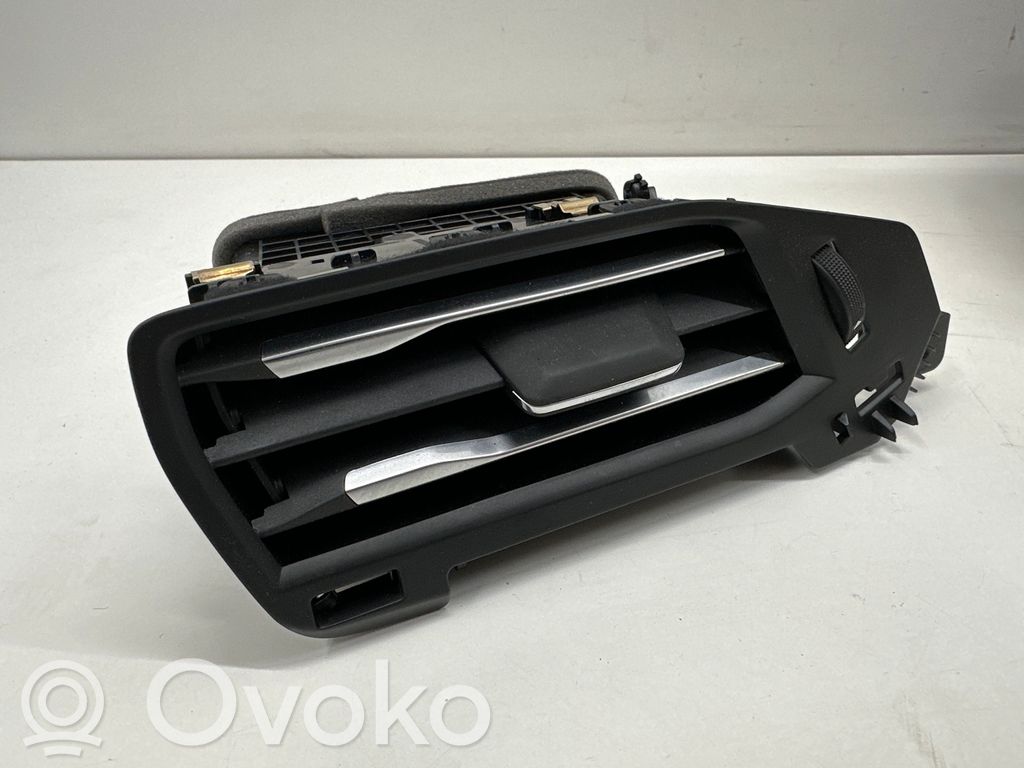 Ford Focus Moldura protectora de la rejilla de ventilación lateral del panel 