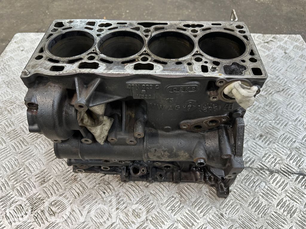 Audi A6 S6 C7 4G Engine block 