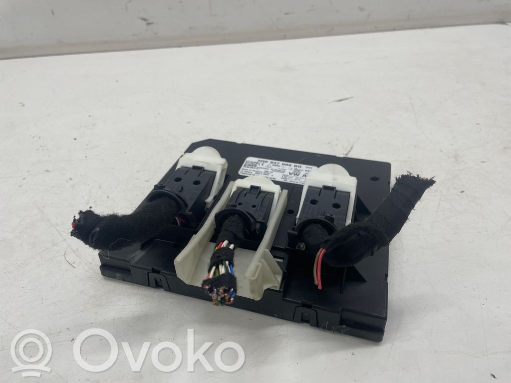 Volkswagen PASSAT B8 Comfort/convenience module 