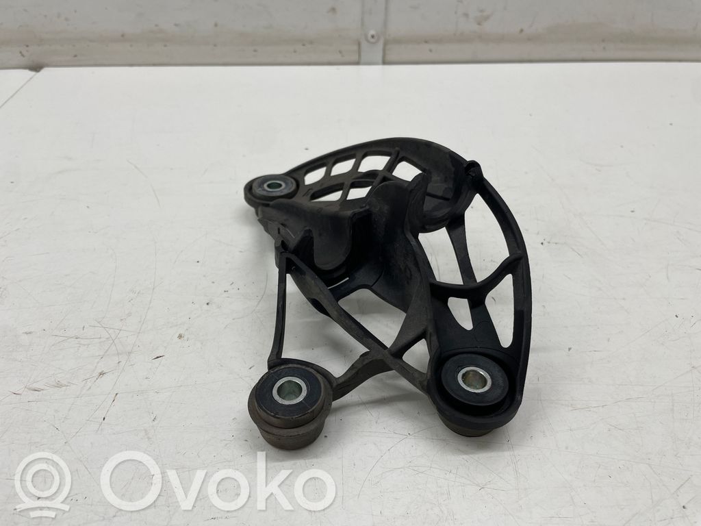 Opel Insignia B Gear shift cable bracket 