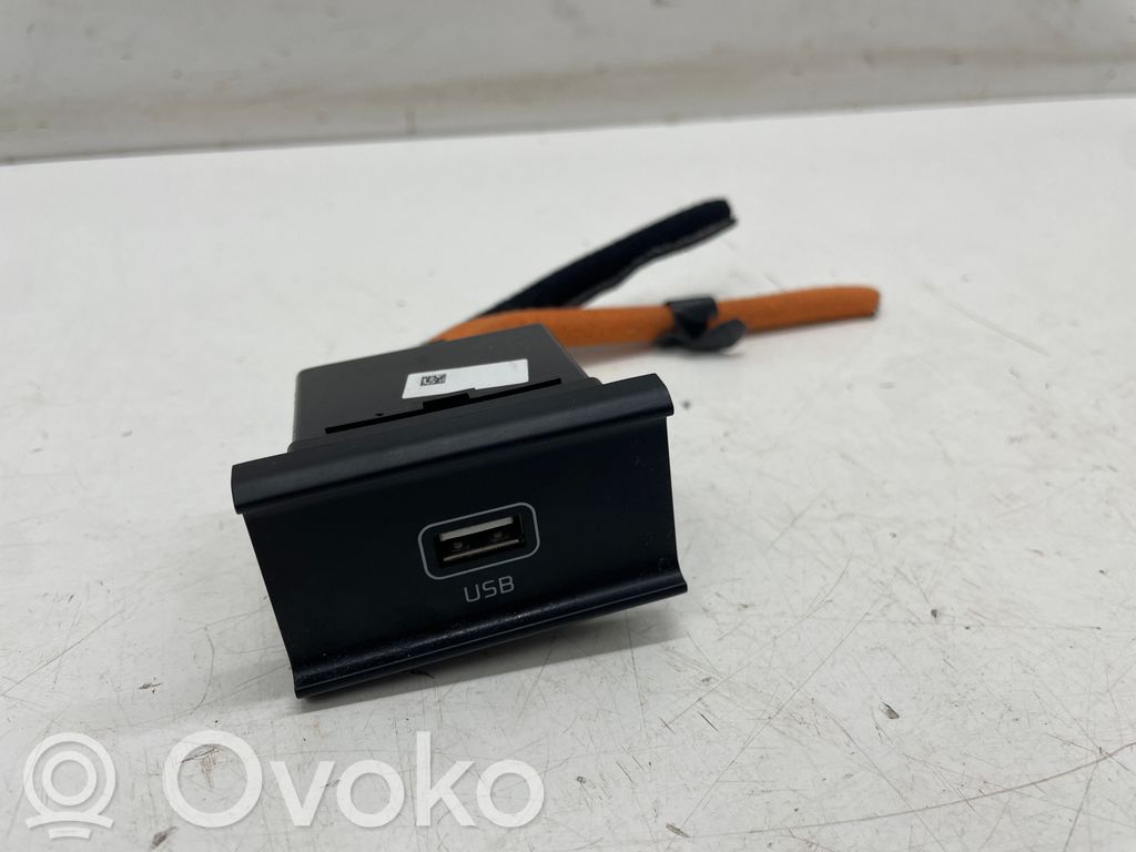 KIA Niro Enchufe conector USB 