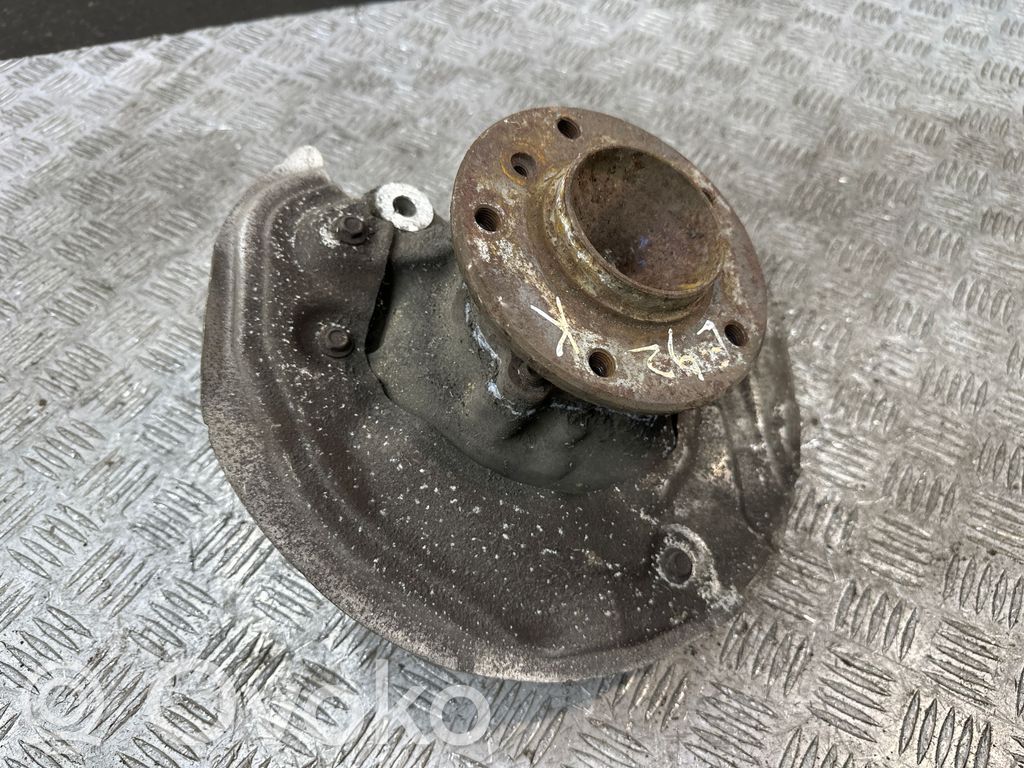 BMW 3 E92 E93 Front wheel hub 
