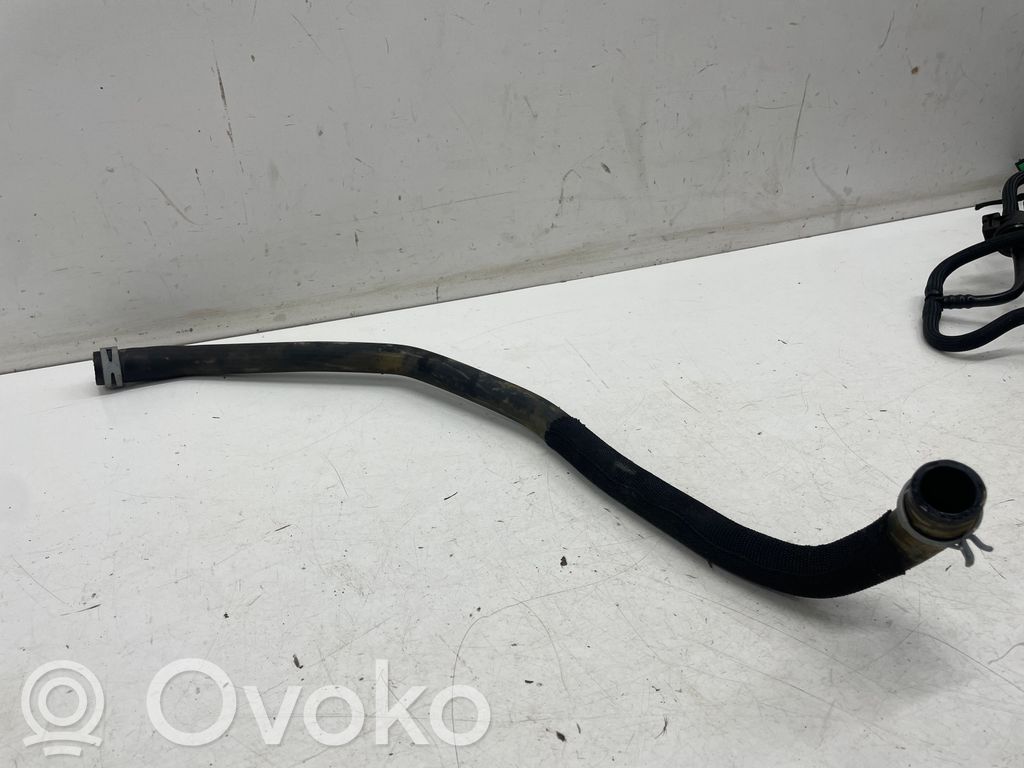 Engine coolant pipe/hose   LX618C351