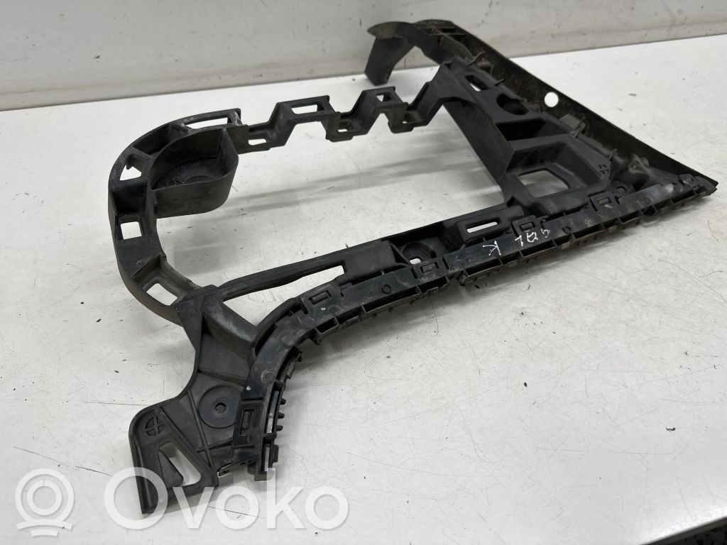 Volkswagen PASSAT CC Uchwyt / Mocowanie zderzaka tylnego 