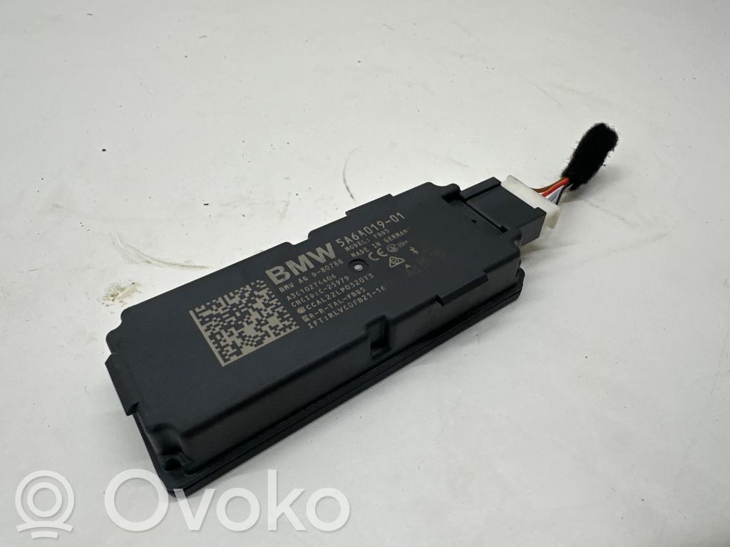 BMW iX Radio antena 