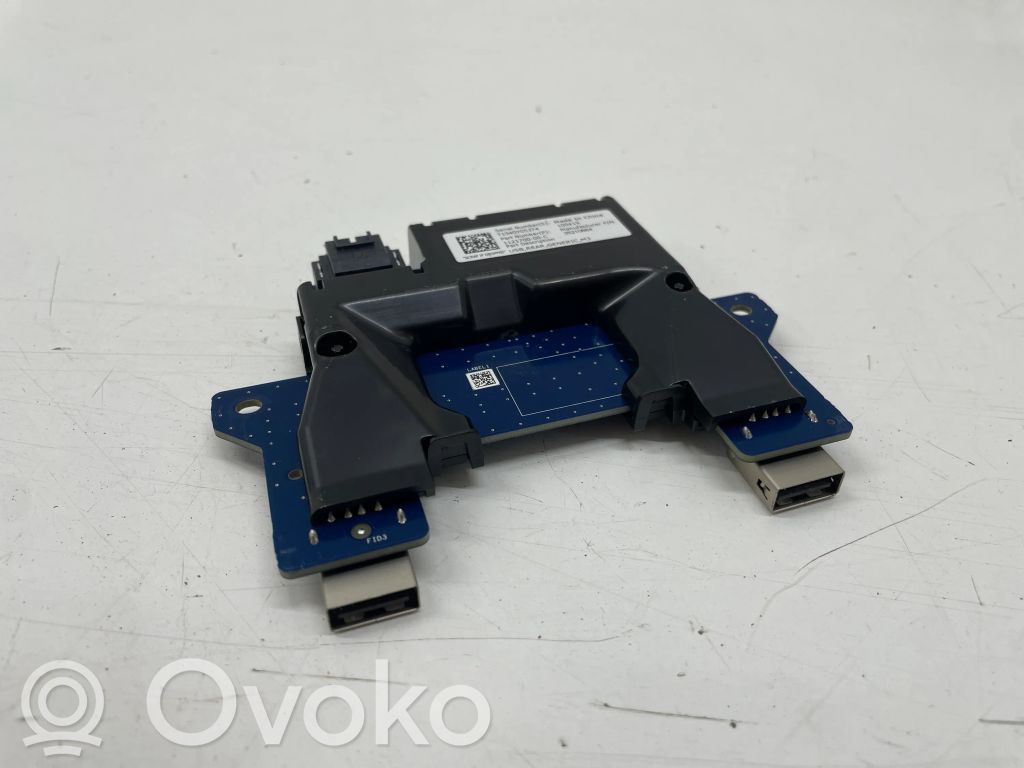 Tesla Model 3 USB socket connector 